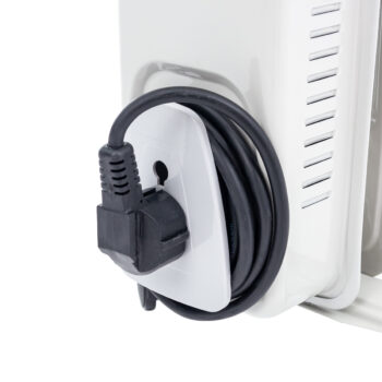 Elektrický olejový radiátor NB-1011 2000 W v bielej farbe je výborným záchrancom tam kde potrebujete rýchlo vykúriť priestor. Tento praktický elektrický ohrievač má 9 tlakovo testovaných rebier, ktoré zabezpečia dostatok tepla. Disponuje ručne nastaviteľným ovládaním s manuálnym termostatom…