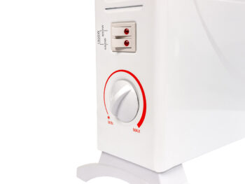 Konvektorový elektrický ohrievač NB-3100 1500 W je klasický vyhrievací pomocník, ktorý sa hodí do každej miestnosti. Má jednoduchý dizajn a je možné ho voľne postaviť na nohy. Jeho rozmery (ŠxHxV) sú: 51x18x33,3 cm. Trojstupňová regulácia s vypínačom umožňuje ovládanie výkonu…