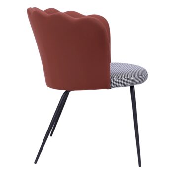 Predstavujeme vám dizajnové kreslo Nelin, ktoré je ideálnym doplnkom pre váš interiér. Toto klasické kreslo vyniká svojím moderným vzhľadom a ponúka farebné prevedenie v kombinácii čiernobielej, hnedej a čiernej farby. Jeho elegantný dizajn sa hodí do rôznych typov interiérov, či už preferujete…