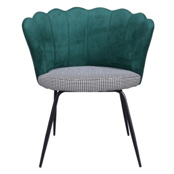 Dizajnové kreslo Nelin je skvostným doplnkom pre každý moderný interiér. Toto klasické kreslo vyniká svojím elegantným vzhľadom, ktorý kombinuje čiernobielu, smaragdovú a čiernu farbu. Jeho poťah je vyrobený z kvalitnej látky, ktorá nielenže pôsobí luxusne, ale je aj mimoriadne odolná voči oderu…