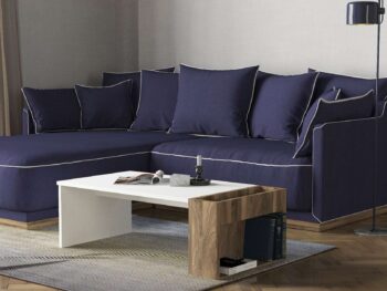 Objavte eleganciu a funkčnosť s konferenčným stolíkom NEW, ktorý je ideálnou voľbou pre vašu obývaciu izbu. Tento štýlový stolík prináša moderný dizajn a praktické úložné riešenie.Detailné špecifikácieTyp tovaru: Konferenčný stolíkVhodné do miestnosti: Obývacia izbaMateriál: LTD s hrúbkou materiálu 18 mm pre odolnosť a dlhú životnosťRozmery: 95 x 34 x 50 cm, ideálna veľkosť pre rôzne použitieFarba: Biela + orech, kombinácia, ktorá dodáva sviežosť a moderný vzhľadVybavenie: Regálka pre praktické usporiadanie vašich vecíTvar: Obdĺžnikový, ktorý sa hodí k rôznym priestorovým usporiadaniamDodatočné informácie: Dodávame v demonte pre jednoduchú prepravu a montážKonferenčný stolík NEW je skvelým doplnkom do vašej obývačky, ktorá kombinuje moderný dizajn s praktickými funkciami. Jeho kvalitný materiál a elegantný vzhľad zaistia, že váš interiér bude vyzerať štýlovo a usporiadane.