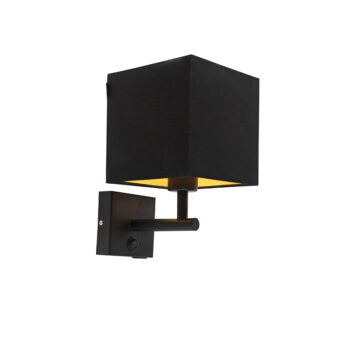Nástenná lampa čierna s USB a štvorcovým čiernym tienidlom - Combi 1