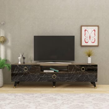 TV stolík OHIO – Luxusný a praktický doplnok do vašej obývačkyTV stolík OHIO je ideálnym riešením pre moderné obývacie izby, kde sa kladie dôraz na eleganciu a funkčnosť. Vďaka plným dvierkam ponúka dostatok úložného priestoru pre vaše elektronické zariadenie, káble a ďalšie nevyhnutnosti. Jeho precízne spracovanie a možnosť pripevnenia na stenu pridávajú na praktickosti aj estetickom dojme.Hlavné vlastnosti produktu:Typ tovaru: TV stolíkVhodné do miestnosti: Obývacia izbaMateriál: Melamín, VT laminátRozmery: 45 x 150 x 31.3 cmFarba: orech / čiernaVybavenie: Plné dvierkaŠtýl: LuxusnéPočet dvierok: 3Hrúbka materiálu: 18 mmDodatočné informácie: Dodávame v demonte, možno pripevniť na stenuStolík OHIO spája elegantný dizajn s praktickým usporiadaním. Jeho robustná konštrukcia a kvalitné materiály zaisťujú dlhú životnosť, zatiaľ čo luxusné prevedenie dodá vášmu interiéru sofistikovaný vzhľad. Zaobstarajte si TV stolík OHIO a dodajte svojej obývačke štýl a praktickosť!