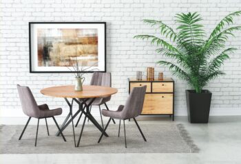 Okrúhly jedálenský stôl PIXEL 2 je vhodné umiestniť do moderne zariadenej jedálne alebo kuchyne. Rozmery stola sú (ŠxHxV): 120x120x76 cm. Vďaka svojim rozmerom sa hodí do menších priestorov. Doska stola je vyrobená z laminovanej MDF (drevovláknitej dosky) v dekore dub zlatý a konštrukcia…