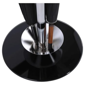 Stojan na dáždnik OLDO je praktický doplnok vhodný do každej moderne zariadenej predsiene. Konštrukcia je vyrobená z kovu vo farbe chrómu a doplnená o sklenený podstavec čiernej farby s priemerom 26 cm. V dolnej časti stojanu sa nachádza praktická miska na odtekanie vody z dáždnika.