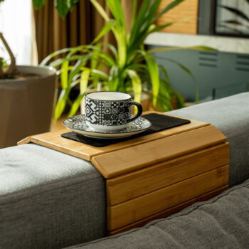 Predstavujeme vám drevenú podložku na sedačku Osen, ktorá kombinuje prírodnú krásu a moderný dizajn. Táto podložka je ideálnym doplnkom pre váš interiér, ktorý dodá vašej sedačke nový rozmer a štýl.