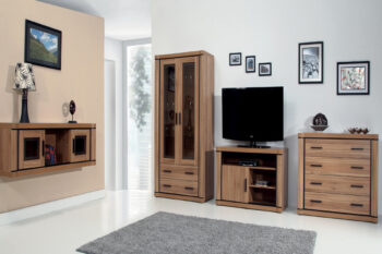 Oxford D1 polica s rozmermi (š/v) 107/20 cm. Farebné prevedenie dub Truffel.Nábytok zo sektoru OXFORD ponúka široký výber produktov, vďaka ktorým je možné zariadiť nielen obývaciu izbu, ale i jedáleň, kanceláriu či spálňu.Polica je vyrobená z kvalitnej MDF a LTD hrúbky 48mm, ktoré dodávajú sektoru masívny výzor.Hrany nábytku sú chránené ABS hranovacou páskou hrúbky 2mm.Na tovar sa vzťahuje záruka 2 roky. Dodávané v demonte