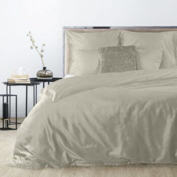 Obojstranné kvalitné posteľné obliečky v béžovej farbe Šírka: 160 cm | Dĺžka: 220 cm 70x80 cm