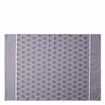 Kuchynská utierka Basic Ambiente s geometrickým vzorom v neutrálnych sivých odtieňoch. Vyrába sa z bavlneného žakáru, ktorý je priedušný, príjemný na dotyk a skvele absorbuje vlhkosť.