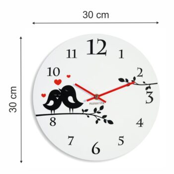 Okrúhle detské hodiny so srdiečkami červená