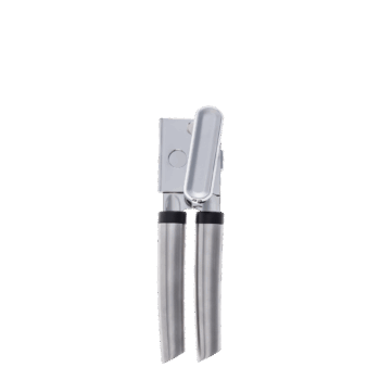Otvárač na konzervy s rúčkou je kúsok, ktorý nesmie chýbať ani vo vašej kuchyni. Vďaka ergonomicky tvarovanej rukoväti perfektne padne do ruky a zabezpečuje pohodlné používanie. Jednoduchý otočný mechanizmus a špeciálne tvarované ostrie umožňujú rýchle a ľahké otváranie konzerv bez námahy. Používanie otvárača je bezpečné, pretože sa nemusíte dotýkať ostrých okrajov konzerv, čím minimalizujete riziko poranenia. Vysoko kvalitná nehrdzavejúca oceľ zaručuje trvanlivosť a odolnosť nástroja, ktorý sa ľahko čistí a je vhodný aj do umývačky riadu. Pred prvým použitím odporúčame otvárač dôkladne opláchnuť pod teplou vodou so saponátom a osušiť.