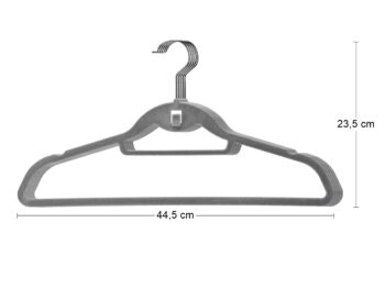 Sada flokovaných vešiakov na šaty (5 ks) PABLO bude skvelým pomocníkom a neodmysliteľnou súčasťou pri skladovaní oblečenia do skríň alebo šatníkov. Vyrobené sú z vysokokvalitného plastu, čalúnené látkou, ktorá je pred poškodením chránená flokovaným povrchom, vďaka ktorému sa tiež oblečenie…