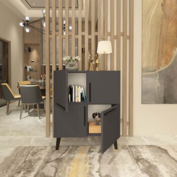 Skrinka PARIS – Dizajnové a praktické úložné riešenie pre obývaciu izbuSkrinka PARIS je ideálnym doplnkom pre modernú obývaciu izbu. Jej dizajnový štýl a kombinácia plných dvierok a regálku ponúkajú dostatok úložného priestoru pre vaše knihy, dekorácie alebo iné potrebné veci. Skrinka PARIS sa stane štýlovým prvkom každého interiéru.S rozmermi 90 x 70 x 35 cm je kompaktný, ale zároveň poskytuje dostatok úložného priestoru. Vyrobená z kvalitného LTD materiálu s hrúbkou 18 mm, skrinka PARIS je pevná a odolná. Plastové úchytky a plastové nožičky dodávajú moderný vzhľad a zaisťujú stabilitu.Hlavné vlastnosti:Materiál: LTDRozmer: 90 x 70 x 35 cmVybavenie: Dvierka plné a regálokŠtýl: DizajnovéPočet dvierok: 4Úchytky: PlastovéHrúbka materiálu: 18 mmDodatočné informácie: Dodávame v demonte, plastové nožičkyFarba: AntracitSkrinka PARIS je dodávaná v demontovanom stave s priloženým návodom na jednoduchú montáž. Plastové nožičky zaisťujú stabilitu a chránia podlahu pred poškriabaním. Tento kus nábytku je perfektný pre tých, ktorí hľadajú elegantné a funkčné riešenie pre svoju obývačku.