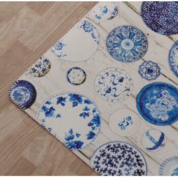 Milujete tradičnú modranskú keramiku? S kobercom PARLIN budete mať jej nádych priamo doma. Veľmi zaujímavý dizajn v podaní kombinácie modrej s krémovou robí z tohto koberca unikátny kúsok. Výrazný vzor, ktorý ho zdobí určite neunikne ani jednému pohľadu. Vyrobený je zo 100% polyestera, ktorý mu…