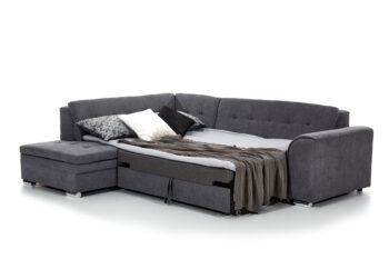 Sedačka PENNY patrí medzi moderné rohové sedačky. Štýlový dizajn v sebe spája rovné línie, zjemnené zaoblením opierok rúk a chrbta. Elegantné prešívanie vytvára vzor na sedacej aj opierkovej časti. Celkový vzhľad dopĺňajú dekoračné vankúšiky, ktoré sú súčasťou sedačky. Tento dominantný kúsok nábytku rozžiari celú miestnosť a stane sa jej neoddeliteľnou súčasťou. Vďaka možnosti rozkladu si vytvoríte spaciu plochu 200 x 126 cm, vhodnú na príležitostné spanie. Dolphinmechanizmus zabezpečí jednoduchú manipuláciu pri rozklade sedačky. Sedačka je vyrobená v kombinácii vlnovcovej pružiny a PUR peny. Touto kombináciou získate maximálne pohodlie pre sedenie či leňošenie. Hustota peny sedacej časti je T3030, hustota peny opierok je T2542.Sedačka je vyrobená v ľavom prevedení rohu. Je celočalúnená, vhodná aj na umiestnenie v priestore. Na čalúnenie je použitá kvalitná látka MatVelvet 63. Celkové rozmery (š/v/h): 260 x 80 x 205cm. Hĺbka sedenia 58 cm, výška sedenia 40 cm.V našej ponuke nájdete túto sedačku aj v opačnom prevedení rohu ako aj v ďalších módnych a štýlových farbách.  