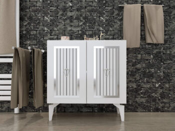 Skrinka PETRH – Luxusné úložné riešenie pre vašu obývaciu izbuSkrinka PETRH je navrhnutá pre tých, ktorí chcú do svojej obývačky priniesť nádych luxusu a elegancie. Vďaka kombinácii antracitovej a zlatej farby sa stane štýlovým stredobodom vášho interiéru. Plné dvierka ponúkajú dostatok úložného priestoru, zatiaľ čo kovové úchytky pridávajú na exkluzivite.S kompaktnými rozmermi 79 x 75 x 40 cm skrinka PETRH ponúka praktické riešenie pre usporiadanie vašich vecí. Vyrobená z kvalitného LTD materiálu s hrúbkou 18 mm, zaručuje pevnosť a odolnosť, čo ju robí ideálnym doplnkom pre každodenné používanie.Hlavné vlastnosti:Materiál: LTDRozmer: 79 x 75 x 40 cmVybavenie: Dvierka plnéŠtýl: LuxusnéPočet dvierok: 2Úchytky: KovovéHrúbka materiálu: 18 mmDodatočné informácie: Dodávame v demonte, plastové nožičkyFarba: Biela + striebornáSkrinka PETRH je dodávaná v demontovanom stave s priloženým návodom na jednoduchú montáž. Plastové nožičky zaisťujú stabilitu a zároveň chránia podlahu. Tento luxusný kus nábytku je ideálnou voľbou pre tých, ktorí hľadajú elegantné a funkčné riešenie pre svoju obývaciu izbu.
