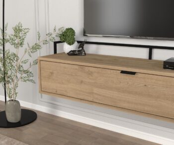 Závesný TV stolík PINTAPredstavujeme vám závesný TV stolík PINTA, ktorý prinesie do vašej obývačky moderný a elegantný vzhľad. Tento štýlový nábytok je navrhnutý tak, aby maximálne využil priestor a dodal vášmu interiéru svieži a minimalistický nádych.Špecifikácia produktu:Názov produktu: PINTATyp tovaru: závesný TV stolíkVhodné do miestnosti: obývacia izbaMateriál: LTD a kovRozmer: 138 x 34,5 x 34 cmFarba: svetlo hnedáVybavenie: skrinkaPočet dvierok: 1Hrúbka materiálu: 18 mmDodatočné informácie: Dodávame v demonteZávesný TV stolík PINTA je vyrobený z kvalitného materiálu LTD a kovu, čo zaručuje jeho pevnosť a dlhú životnosť. Jeho elegantná svetlo hnedá farba a čistý dizajn pridajú vašej obývačke moderný nádych. Stolík je vybavený praktickou skrinkou s jednými dvierkami, čo poskytuje dostatok úložného priestoru pre vaše elektronické zariadenia a ďalšie príslušenstvo.Vďaka jednoduchej montáži, ktorú umožňuje dodanie v demontovanom stave, si môžete svoj nový závesný TV stolík užívať behom chvíľky. Získajte závesný TV stolík PINTA a vylepšite svoju obývačku štýlovým a funkčným doplnkom!