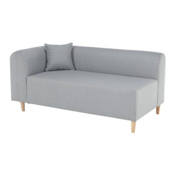 Jednoduchá pohovka BROKEN L vyniká minimalistickým prevedením, vďaka ktorému sa hodí do modernej aj klasickej domácnosti. Rozmery pohovky sú (ŠxHxV): 144x76x67 cm. Výška sedu je 41 cm a hĺbka sedu je 53 cm. Je čalúnená látkou Chester 17 v jemnej sivej 17 farbe. Pohovka stojí na drevených nožičkách…