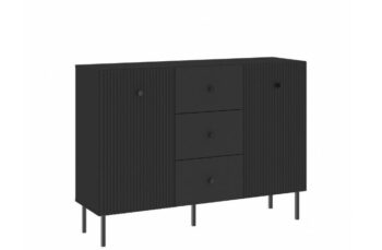 Ak hľadáte originálny nábytok do svojho interiéru, nábytok PRADY je perfektnou voľbou. Nábytok má estetický dekor frézovaných dverí, minimalistické úchytky a vysoké nožičky, čím úchváti nejedného zákazníka, ktorý má rád eleganciu a štýlovosť.Komoda je vyrobená z kvalitných LTD dosiek, ktoré sú nenáročné na údržbu. Nožičky sú kovové. Komoda je dvojdverová, s tromi zásuvkami.Farba: antracit.Rozmery:šírka: 135 cmvýška: 98 cmhĺbka: 42 cm.V našej ponuke nájdete aj ďalšie prvky PRADY.Dodávame v demontovanom stave.