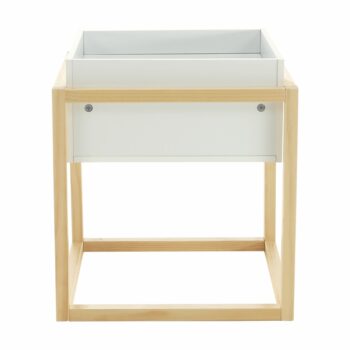 S príručným stolíkom HAGAN vytvoríte príjemný interiér s nádychom elegancie a moderného štýlu. Rozmery stolíka sú (ŠxHxV): 45x45x50 cm. Na jeho výrobu bola použitá kvalitná MDF (drevovláknitá doska) v kombinácii s pevným masívnym borovicovým drevom. Farebné prevedenie je v kombinácii bielej…