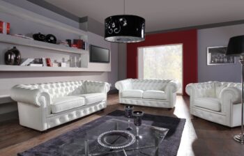 Sedacia súprava CHESTERFIELD vyniká svojím nevšedným dizajnom a jedinečným spracovaním. Futuristický a moderný vzhľad umocňuje dekoratívne prešitie. Pozostáva z dvoch sedačiek, kresla a taburetky. Rozmery dvojsedačky sú (ŠxHxV): 175x90x72 cm, trojsedačka má rozmery (ŠxHxV): 200x90x72 cm. Rozmery…