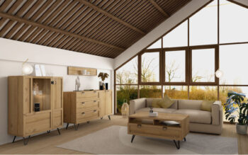 Sektor BIMBO je vytvorený pre náročnejších ľudí, ktorí si chcú kúpiť nadčasový nábytok. Kovové úchyty a nožičky dokonalo ladia s masívnymi dubovými čelami, ktoré dodávajú nábytku elaganciu. Korpus je vyrobený z kvalitnej LTD dosky. Bimbo sa skvelo hodí do miestnosti v akomkoľvek štýle a umožní Vám vytvoriť jedinečnú atmosféru v každom interiéri.Polica BIMBO 35 udrží maximálne 4kg. Polica je vyrobená v kombinácií masív a sklo. Materiál : masív, skloRozmery (ŠxVxH) : 120 x 21 x 21 cmFarebné prevedenie : dub dziki/ artisan olejNábytok je dodávaný v demonte.