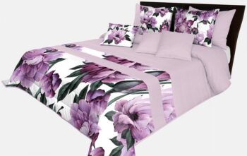 Prehoz na posteľ v krásnej fialovej farbe s potlačou dokonalých fialových kvetov Šírka: 220 cm | Dĺžka: 240 cm Šírka: 220 cm | Dĺžka: 240 cm