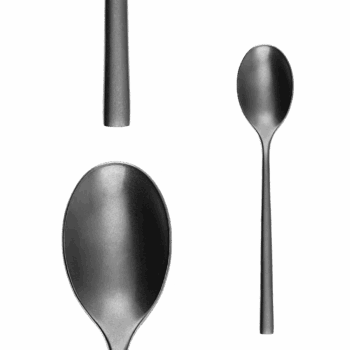 Najpredávanejší model značky Sola bude so Stone Wash úpravou hviezdou každej domácnosti. Minimalistický dizajn s hranatým zakončením rúčky získava neopakovateľný industriálny vzhľad. Navyše ľahko skryje škrabance či odtlačky prstov. Set obsahuje: 6× lyžica 6× nôž 6× vidlička 6× lyžička na kávu