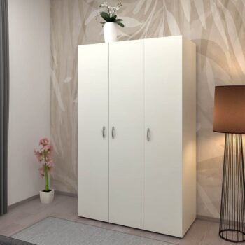 Trojdverová šatníková skriňa Ramsa 3 je praktický a elegantný kus nábytku, ktorý ponúka dostatok úložného priestoru. Vďaka bielemu prevedeniu sa ľahko hodí do rôznych interiérov. Vyrobená je z aglomerovaného materiálu – laminovanej DTD. Pozostáva z police,…