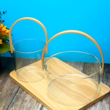 Predstavujeme vám elegantnú sklenenú servírovaciu misku Ranak, ktorá prichádza v praktickom balení po dvoch kusoch. Táto miska je ideálnym doplnkom pre každú modernú domácnosť, kde sa kladie dôraz na štýl a funkčnosť. Vďaka svojmu priehľadnému a prírodnému dizajnu sa hodí do akéhokoľvek…