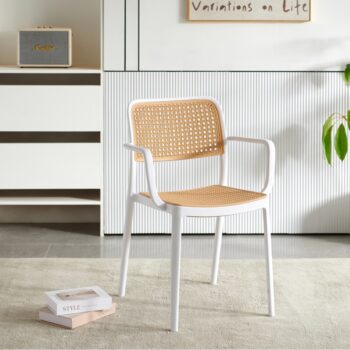 Predstavujeme vám Záhradnú stoličku Ravid Typ 2 v elegantnej kombinácii bielej a béžovej farby, ktorá je ideálnym doplnkom pre vašu záhradu. Táto stolička od značky KONDELA je navrhnutá s dôrazom na moderný vzhľad a praktickosť, čo ju robí skvelou voľbou pre každého, kto hľadá…