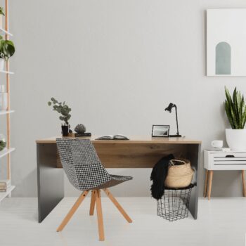 S písacím stolom RIOMA NEW TYP 11 Vám pôjde práca od ruky. Jeho rozmery sú (ŠxHxV): 140x80x76 cm, poskytuje teda dostatok pracovnej plochy. Zhotovený je z kvalitnej laminovanej DTD (drevotriesková doska) o hrúbke korpusu 22 mm, v nadčasovom farebnom prevedení grafit / dub artisan. Stôl je dodávaný…