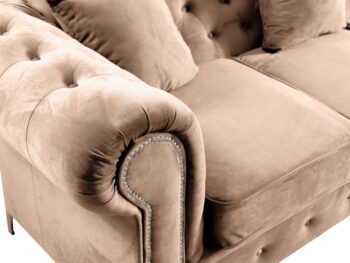 Predstavujeme vám elegantnú trojsedačku Romano v svetlohnedom prevedení, ktorá sa stane štýlovým doplnkom vášho interiéru. Táto sedačka je ideálna pre tých, ktorí hľadajú moderný a pohodlný nábytok do obývačky. Vďaka svojmu rovnému tvaru a univerzálnej orientácii (ľavá aj pravá)…