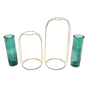 Vázy sú vyrobené z kvalitného skla…