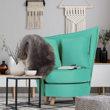 Kreslo je vyrobené z kvalitnej látky,…