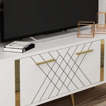 TV stolík RUBY - luxusný doplnok pre vašu obývaciu izbuTV stolík RUBY predstavuje dokonalé spojenie elegancie a funkčnosti. Je navrhnutý tak, aby sa stal výrazným prvkom vašej obývačky, a jeho luxusný štýl dodá interiéru nádych sofistikovanosti.Vyrobený z kvalitného LTD materiálu s hrúbkou 18 mm, TV stolík RUBY zaisťuje vysokú pevnosť a dlhú životnosť. Je vybavený praktickou skrinkou s jednými dvierkami, ktorá poskytuje dostatok úložného priestoru pre vaše multimediálne zariadenia a ďalšie potreby. Štýlové plastové úchytky vynikajú svojou jednoduchosťou a jednoduchou manipuláciou.Hlavné vlastnosti produktu:Typ tovaru: TV stolíkVhodné do miestnosti: obývacia izbaMateriál: LTDRozmery: 48.2 x 150 x 35 cmFarba: biela + zlatáVybavenie: skrinkaŠtýl: luxusnéPočet dvierok: 1Úchytky: plastDodatočné informácie: Dodávame v demonte, plastové nožičkyTV stolík RUBY je dodávaný v demontovanom stave, čo uľahčuje prepravu a montáž. Plastové nožičky zaisťujú stabilitu a chránia podlahu pred poškodením.