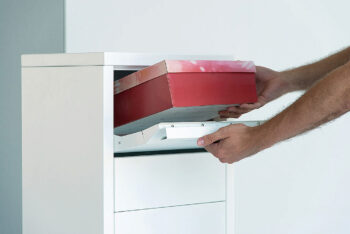 Radius design cologne Schránka na balíky RADIUS DESIGN (LETTERMANN standing ovation 1 weiss 600E) biela