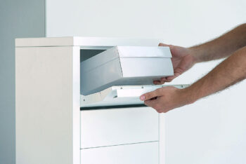 Radius design cologne Schránka na balíky RADIUS DESIGN (LETTERMANN standing ovation 1 weiss 600E) biela