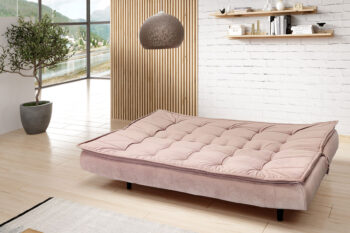 Zenia new je moderná pohovka, ktorá sa hodí do Vašej obývačky, študentskej izby alebo pracovne. Pohovka má možnosť rozkladu. Po rozložení vznikne plocha 125 x 195 cm. Je vyrobená v kombinácií bonellovej pružiny a PUR peny s hustotou T-25. Nožičky sú pochrómované. Rozmery (ŠxVxH): 199 x 99 x 95 cm. Výška sediska od zeme je 44 cm.Farebné prevedenie : Mono 244Poťahová látka MONO má špeciálnu ochrannú vrstvu, ktorá chráni pred rýchlym priesakom tekutín, odpudzuje vodu a vytvára drobné kvapôčky na povrchu, ktoré ľahko zotriete. Na ošetrenie Vám stačí len jemná handrička alebo papierová utierka. Látka je vyrobená zo 100% polyesteru, je pevná a jemná na dotyk. Je odolná voči žmolkovaniu.Dodávame v demonte.