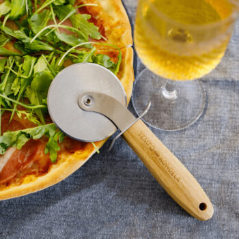 KONDELA Salky krájač na pizzu prírodná – Obrázok 8
