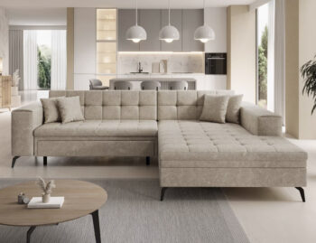 Súmerné prešívanie, jednoduchý dizajn, elegancia a vysoké štíhle nohy rohovej sedačky s rozkladom SAVIO P si Vás omotajú okolo prsta hneď na prvý pohľad. Sedačka sa stane praktickým pomocníkom, a elegantným doplnkom menšej, no kľudne aj tej väčšej obývačky. Farebné prevedenie béžová je…