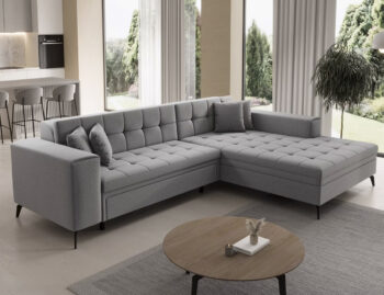 Súmerné prešívanie, jednoduchý dizajn, elegancia a vysoké štíhle nohy rohovej sedačky s rozkladom SAVIO P si Vás omotajú okolo prsta hneď na prvý pohľad. Sedačka sa stane praktickým pomocníkom, a elegantným doplnkom menšej, no kľudne aj tej väčšej obývačky. Farebné prevedenie tmavosivá je…