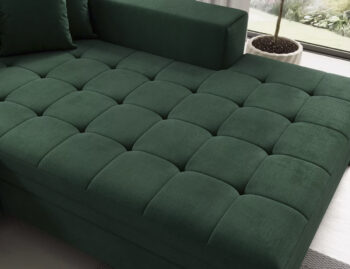 Súmerné prešívanie, jednoduchý dizajn, elegancia a vysoké štíhle nohy rohovej sedačky s rozkladom SAVIO P si Vás omotajú okolo prsta hneď na prvý pohľad. Sedačka sa stane praktickým pomocníkom, a elegantným doplnkom menšej, no kľudne aj tej väčšej obývačky. Farebné prevedenie tmavozelená je…