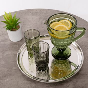 Predstavujeme vám elegantný džbán na vodu Savoy s objemom 1150 ml v jemnej zelenej farbe, ktorý je ideálnym doplnkom pre každú modernú domácnosť. Tento džbán je vyrobený z kvalitného skla, čo mu dodáva nielen estetický vzhľad, ale aj odolnosť…