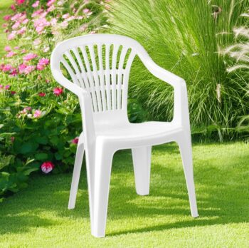 Záhradné kreslo SCILIA je skvelou voľbou pre spríjemnenie chvíľ oddychu na balkóne, terase či v záhrade. Vyhotovené z odolného plastu v elegantnej bielej farbe, pôsobí moderne a ľahko zapadne do akéhokoľvek exteriéru. Jeho stohovateľný dizajn umožňuje…