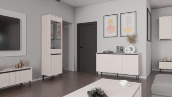 Obývací sektor SELESTA je v minimalistickom prevedení. Je spestrená dizajnom japonskej estetiky. Nábytok má elegantné vysoké nožičky, ktoré sú v čiernej farbe a sú vyrobené z kovu. Dodávajú nábytku ľahkosť. Výraznou dekoráciu nábytku sú drážkované čelá. Jednotlivé prvky SELESTA boli navrhnuté tak, aby každý prvok mohol byť použitý samostatne.Predná časť je vyrobená z kvalitného MDF materiálu v kombinácii s LTD o hrúbke 16 mm. Dosky sú nenáročné na údržbu. Korpus je vyrobený z LTD dosiek, s ABS hranami. Nožičky sú kovové, v čiernom prevedení. Farba: béžová pieskováRozmery:šírka: 56 cmvýška: 205 cmhĺbka: 40 cmvýška nožičiek 15 cm.Dodávame v demontovanom stave.