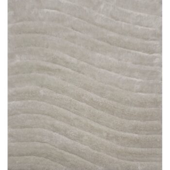 Koberec SELMA 80x150 cm v bielosivej farbe rozjasní a zútulní vašu izbu. Zaujímavý 3D vzor ihneď pritiahne vašu pozornosť. V tej chvíli máte chuť sa vyzuť a naboso prejsť po jeho sivých vlnách. Vyrobený je zo 100% polyesteru. Ak hľadáte nový moderný koberec, ktorý bude vyzerať útulne, elegantne,…