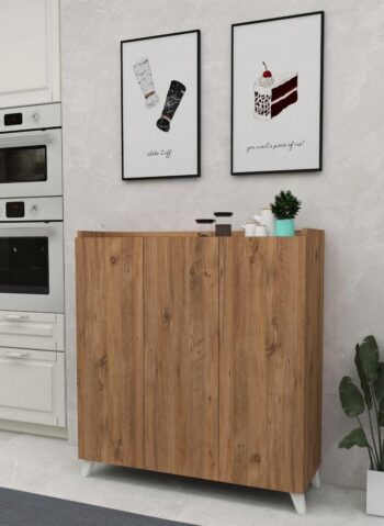 Praktická komoda SOFT je v elegantnom a modernom prevedení. Vďaka farebnému prevedeniu dokonale zapadne do rôznych interiérov. Táto moderná komoda je vyrobená z kvalitných LTD dosiek, ktoré sú nenáročné na údržbu. Ich hrúbka je 18 mm. Farba: borovica.Komoda je dvojdverová, vo vnútri sa nachádzajú police na uloženie vášho oblečenia a podobne.Rozmery komody:Výška: 103,5 cmŠírka: 90 cmHĺbka: 30 cmVýška medzi policami: 18,5 cmVýška nožičiek: 12 cmDodávame v demontovanom stave. 