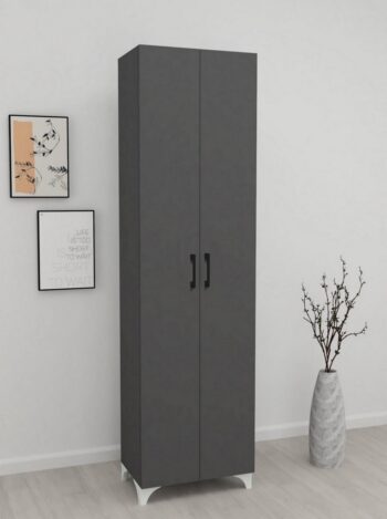 Praktická vysoká komoda / skriňa SOFT je v elegantnom a modernom prevedení. Vďaka farebnému prevedeniu dokonale zapadne do rôznych interiérov. Táto moderná komoda je vyrobená z kvalitných LTD dosiek, ktoré sú nenáročné na údržbu. Ich hrúbka je 18 mm. Farba: antracit.Komoda je dvojdverová, vo vnútri sa nachádzajú police na uloženie vášho oblečenia a podobne.Rozmery komody:Výška: 177,5 cmŠírka: 49 cmHĺbka: 32 cmVýška nohy: 2,5 cmDodávame v demontovanom stave. 