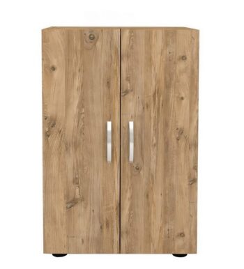 Praktická komoda SOFT je v elegantnom a modernom prevedení. Vďaka farebnému prevedeniu dokonale zapadne do rôznych interiérov. Táto moderná komoda je vyrobená z kvalitných LTD dosiek, ktoré sú nenáročné na údržbu. Ich hrúbka je 18 mm. Farba: borovica.Komoda je dvojdverová, vo vnútri sa nachádzajú police na uloženie vášho oblečenia a podobne.Rozmery komody:Výška: 74 cmŠírka: 49 cmHĺbka: 32 cmVýška nohy: 2,5 cmDodávame v demontovanom stave. 